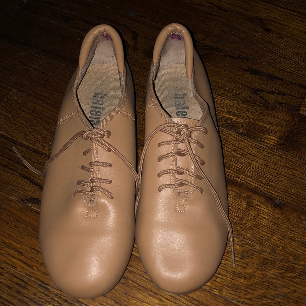 Tan tap shoes